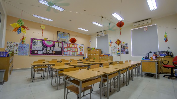 16 - Classroom